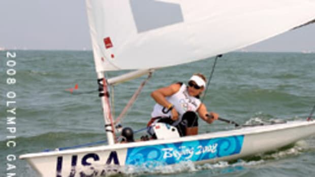 Anna Tunnicliffe, who won a gold medal in Beijing, battled her way to a bronze medal at the 2009 Laser Radial world championship in Karatsu, Japan.
