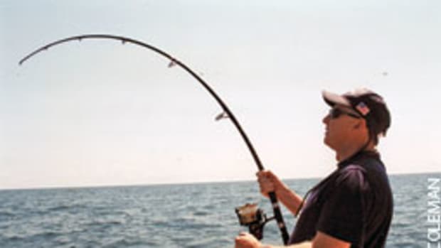 The heavier DLX 33 rod with a Penn 950SS can be used for a variety of fishing. Here, an angler battles a big amberjack on an artificial reef in Florida.