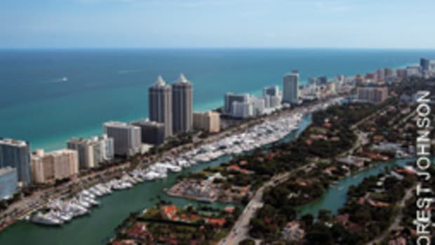 The Yacht & Brokerage Show along Collins Avenue offers a diverse collection of boats. Admission is free.