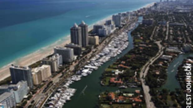 The Yacht & Brokerage Show in Miami Beach is staged along Collins Avenue, with free shuttle service from the Miami Beach Convention Center and Sea Isle Marina.