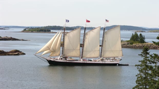 victory-chimes-chesapeake-ram-schooner