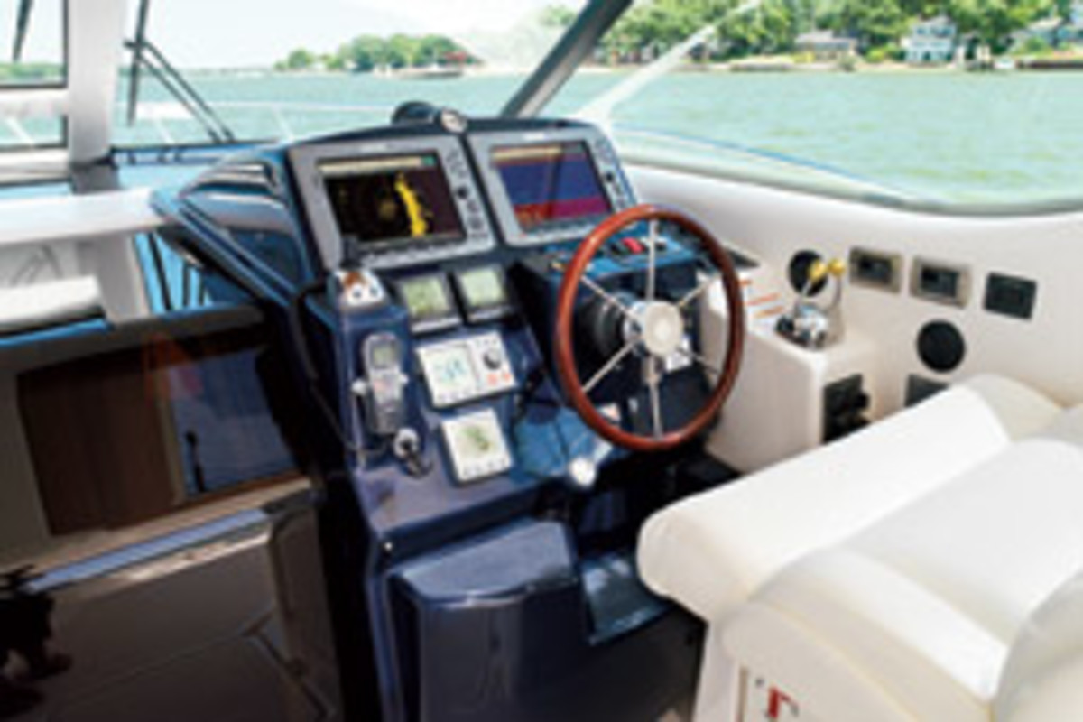 A well thought-out helm places the wheel, controls, switches and displays easily within the skipper's reach, particularly when the captain's seated.