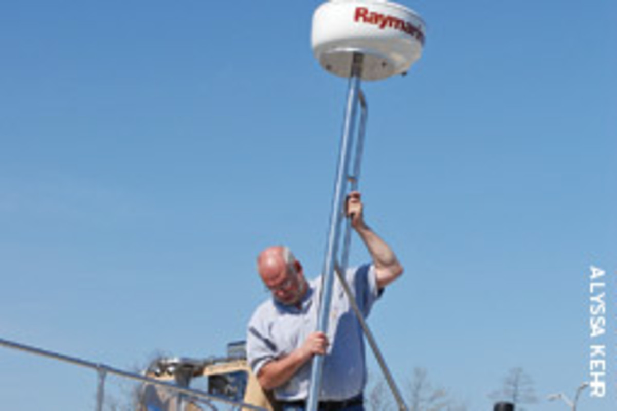 The writer fabricated a stainless mast for the radar installation on his Boston Whaler.