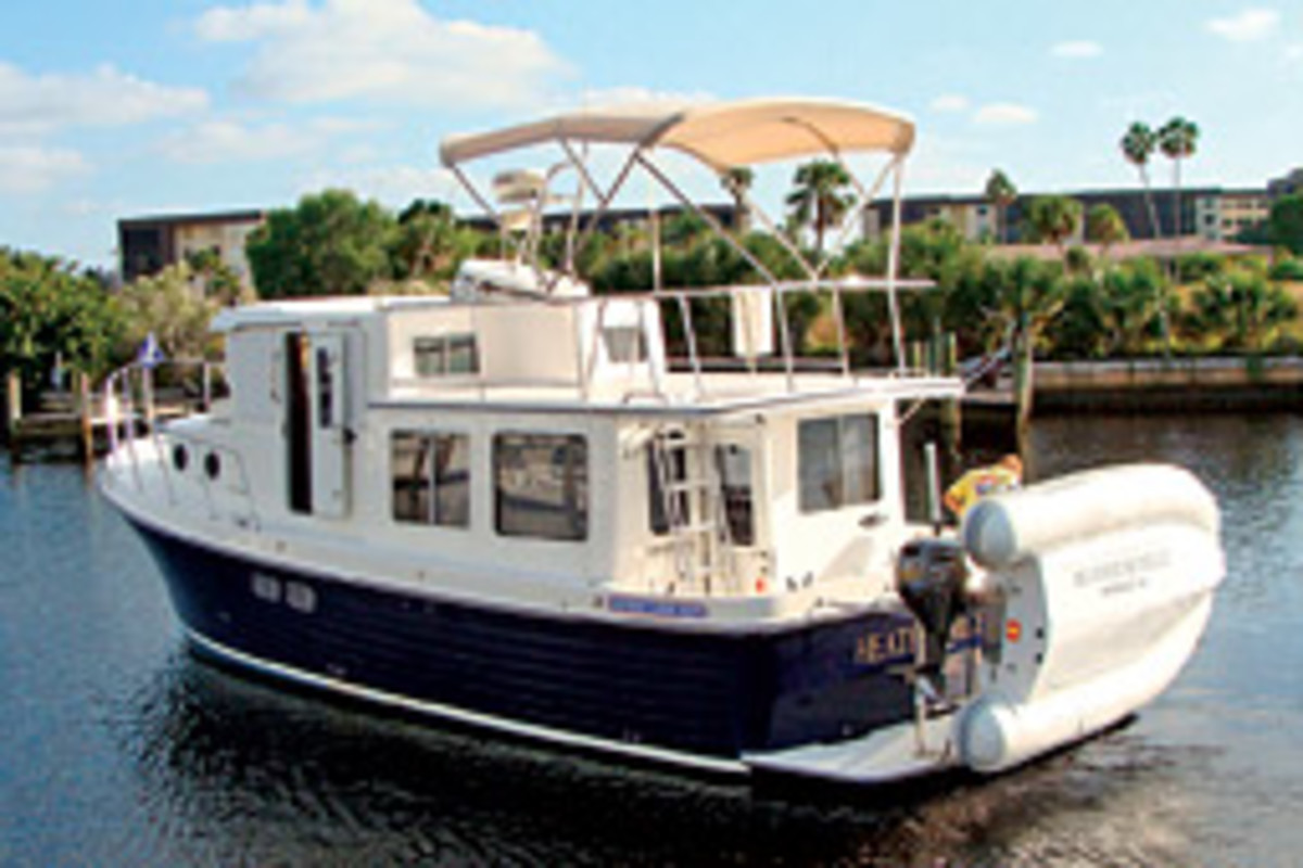 This 34-foot pilothouse trawler from American Tug is a new charter option in southwest Florida.