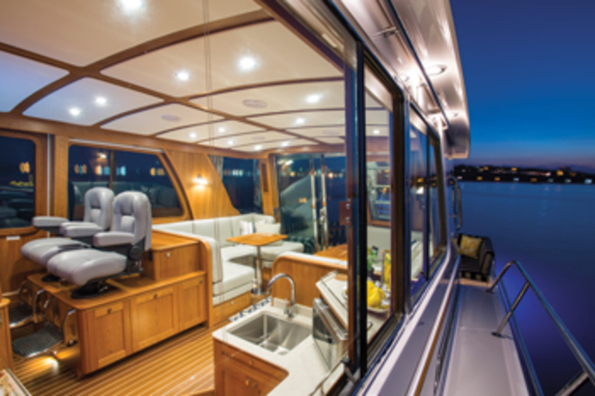 The deckhouse is the center of attention on Sabre’s 54 Flybridge.