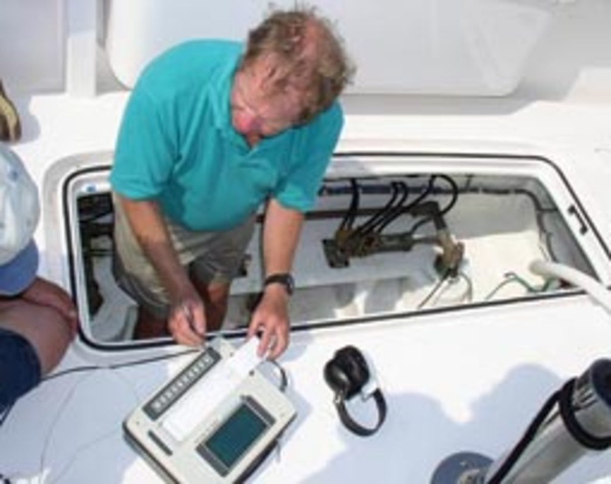Bill Johnson pinpoints the source of vibration problems and generates a report for the boat owner, based on the frequencies he records during the analysis. 