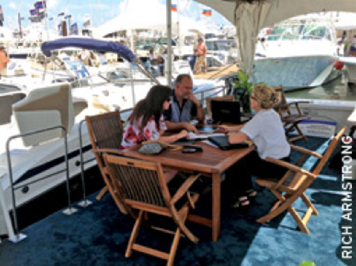 YachtCloser.com's electronic contracts eliminate the paperwork that shuffles between the buyer or seller and the broker.