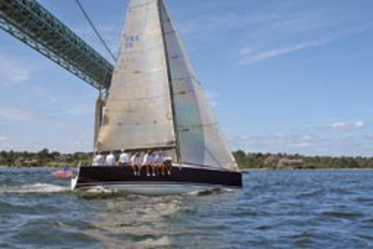 The Summit 35 was designed by Mark Mills, who is known for performance sailboats.