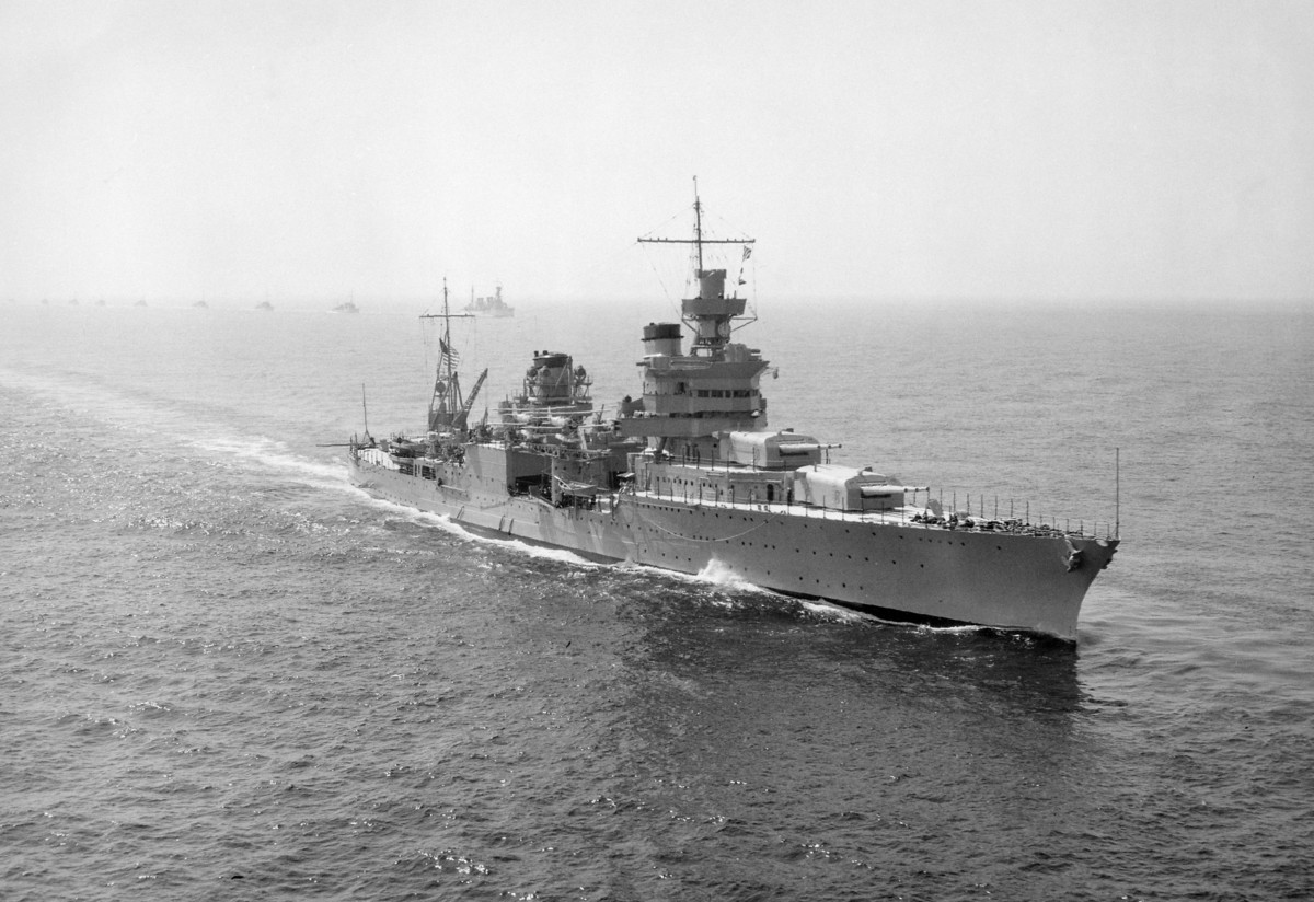 USS_Indianapolis_(CA-35)_underway_in_1939